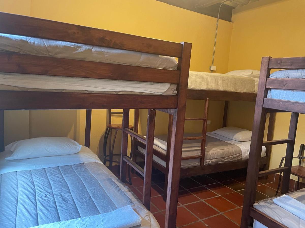 Hostal Casa Astromelia Bogotá Eksteriør bilde